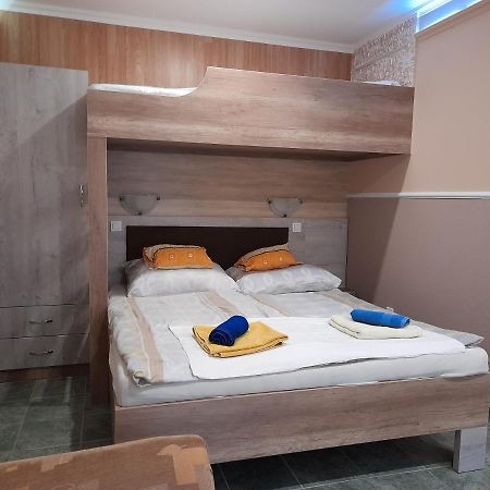Andrea Apartman Hajdúszoboszló Екстериор снимка