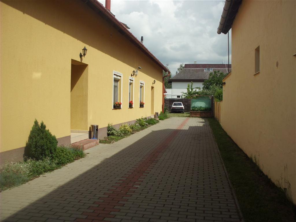 Andrea Apartman Hajdúszoboszló Екстериор снимка