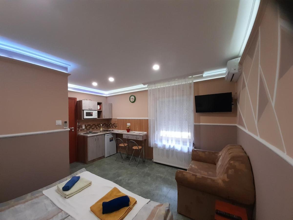 Andrea Apartman Hajdúszoboszló Екстериор снимка