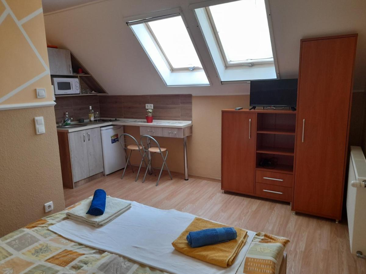Andrea Apartman Hajdúszoboszló Екстериор снимка