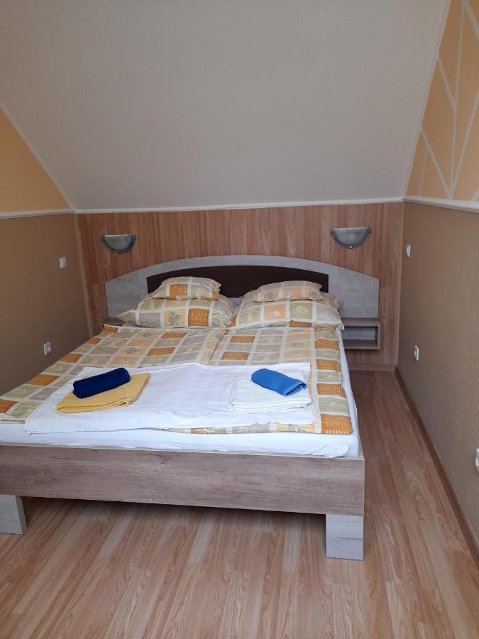 Andrea Apartman Hajdúszoboszló Екстериор снимка