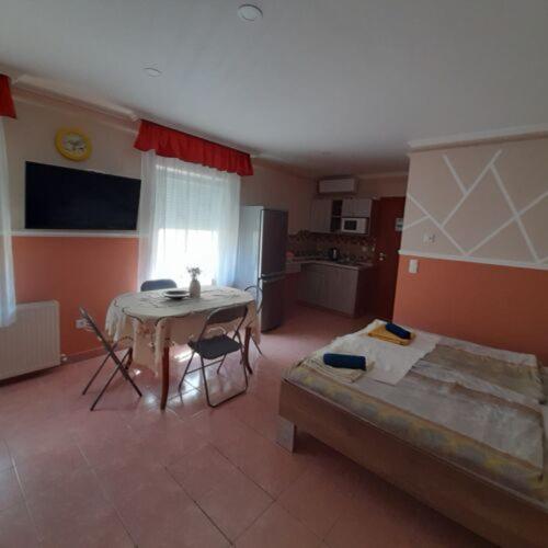 Andrea Apartman Hajdúszoboszló Екстериор снимка